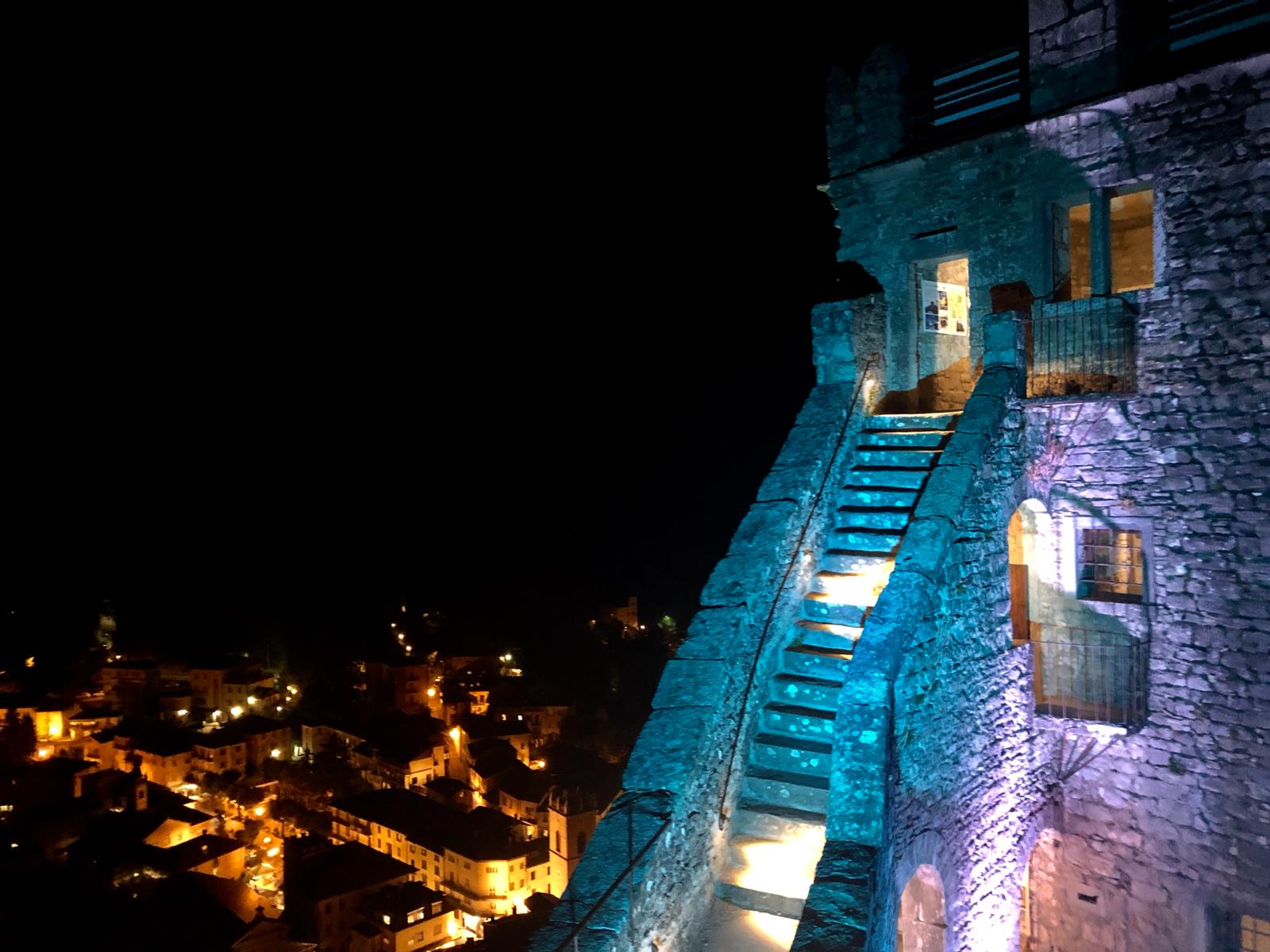 La Rocca di Sestola in notturna